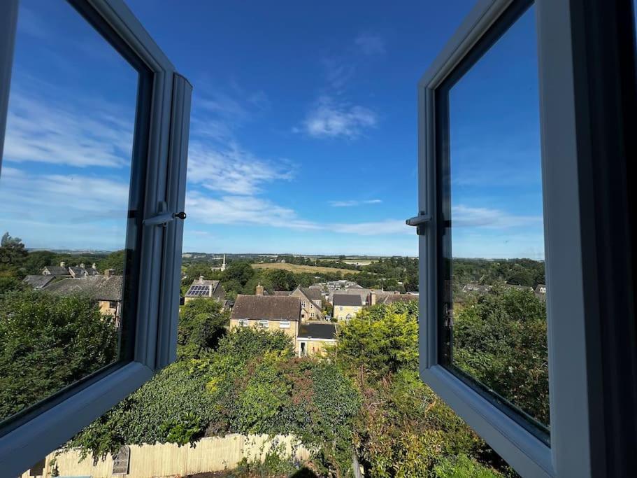 Boutique 2 Storey Nr Centre Chipping Norton
